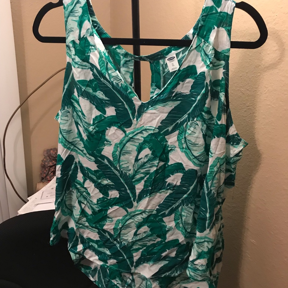 Cute Old Navy Silk Style Tropical Top, XL
